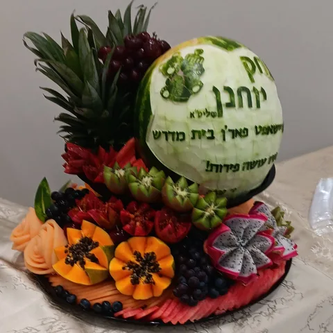 Watermelon carving